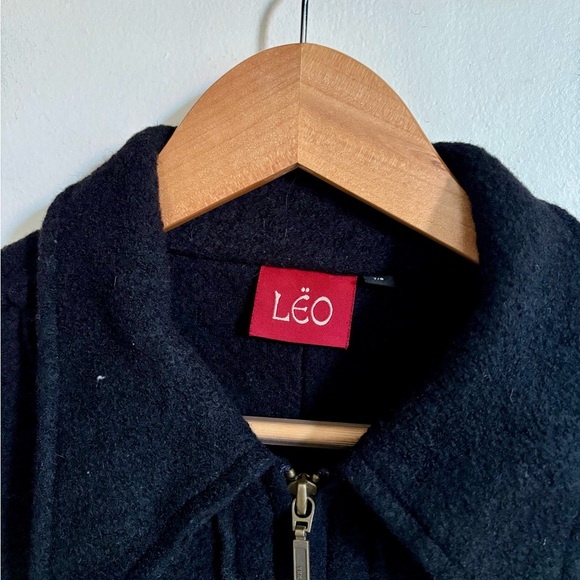 Lëo Avant-Garde Wool Jacket – Made in Canada ( fits small) - Picture 3 of 7